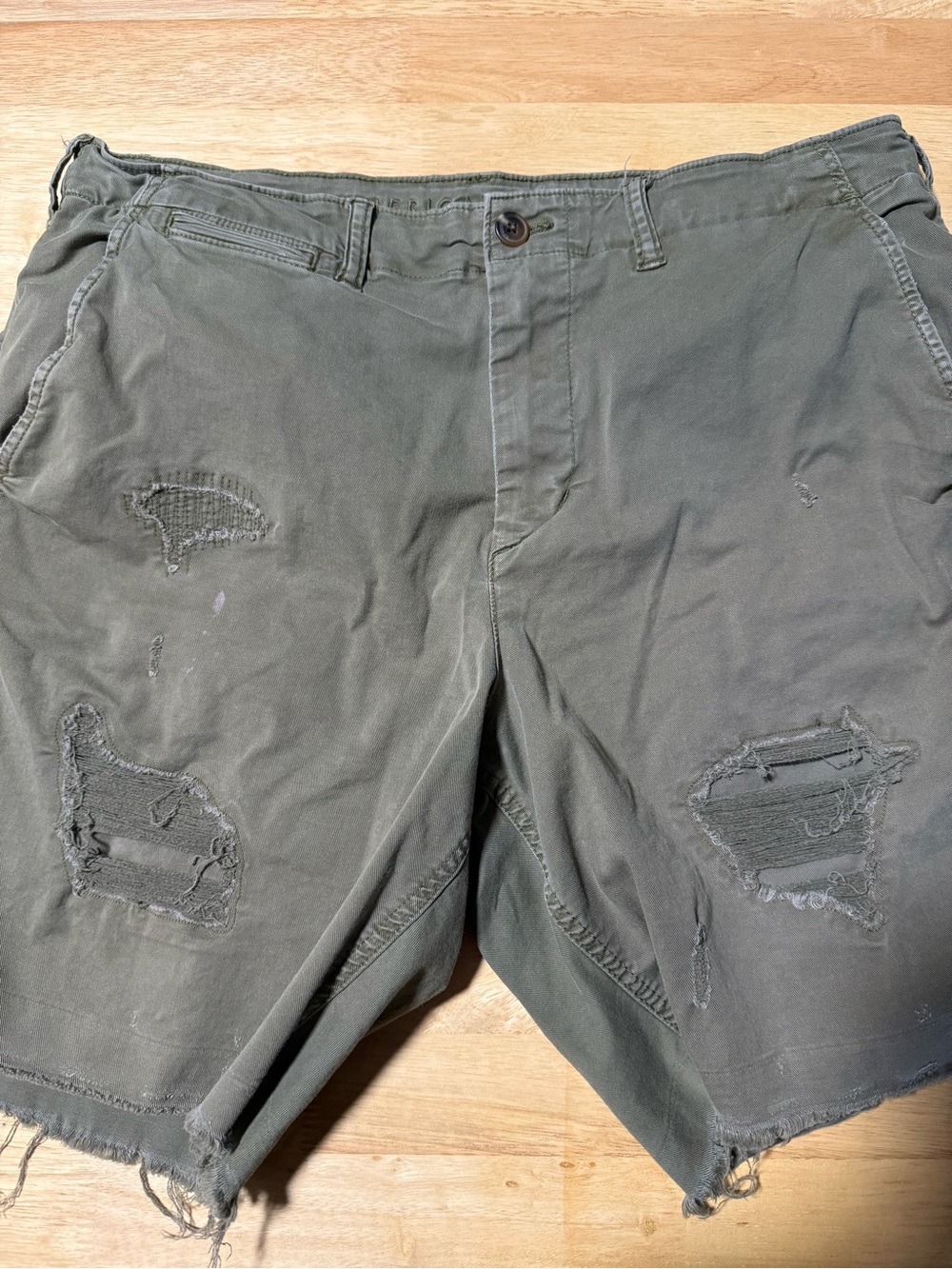 American Eagle Flex Men’s Distressed Cutoff Shorts Olive Green Size 36